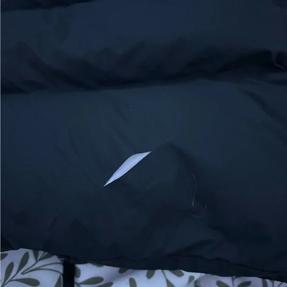 Aritzia Black Puffer Jacket - Picture 6 of 8